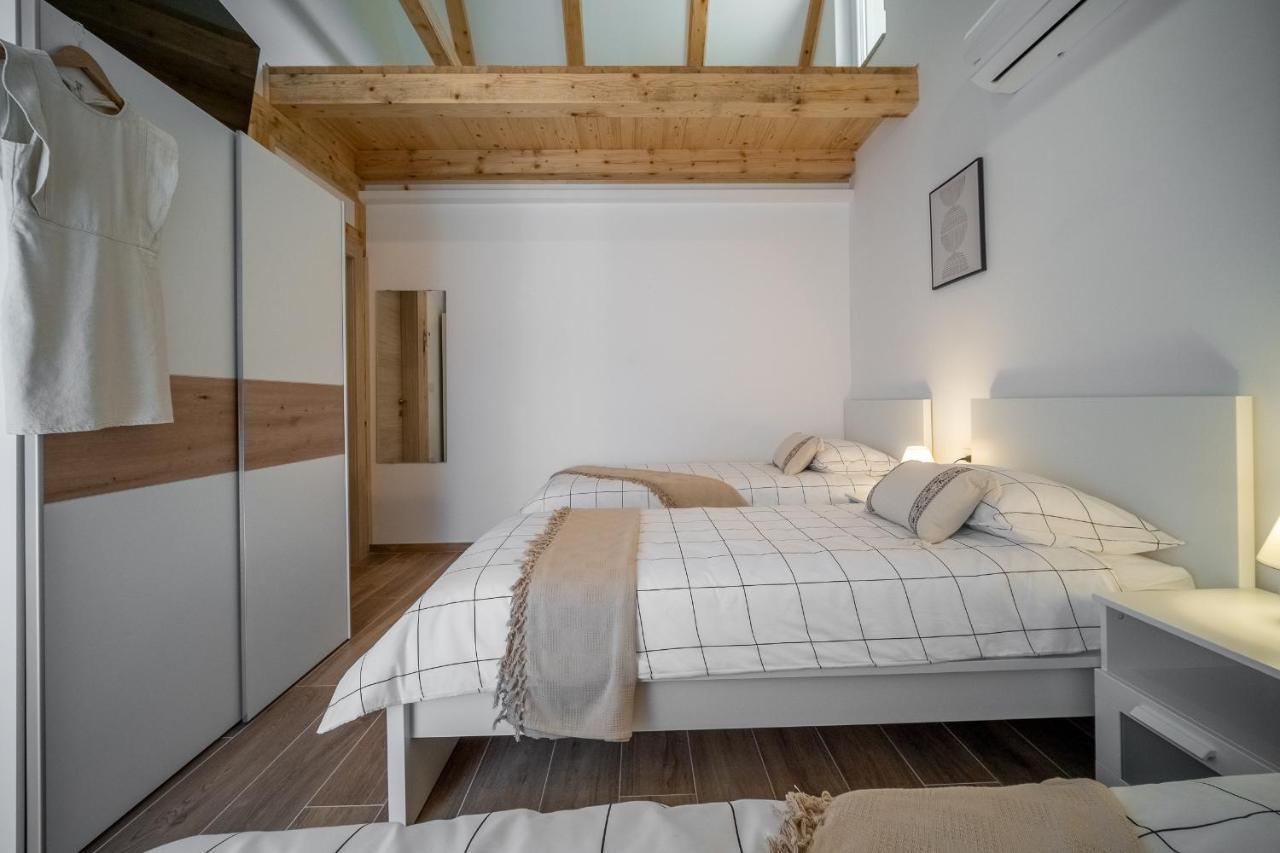 Villa Nesa - Beautiful Guest House At Continental Croatia With Outdoor Swimming Pool, Sauna And 3 Bedrooms Plaški Exterior foto