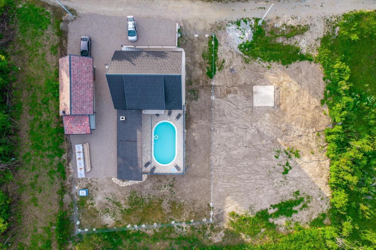 Villa Nesa - Beautiful Guest House At Continental Croatia With Outdoor Swimming Pool, Sauna And 3 Bedrooms Plaški Exterior foto